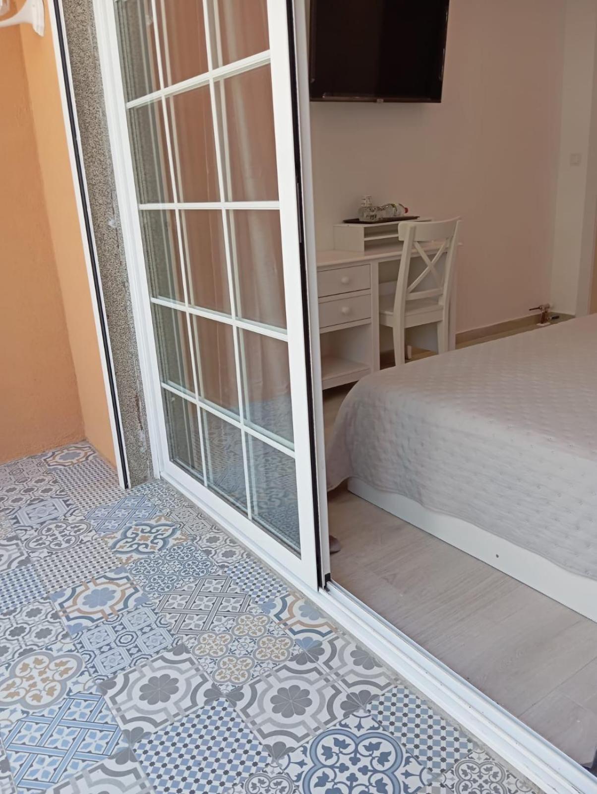 Warm Harbor Apartment Santa Coloma de Gramenet Exterior photo